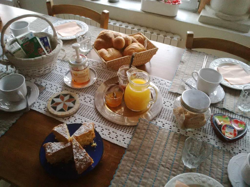 Bed & Breakfast Belfiore Лонато Экстерьер фото